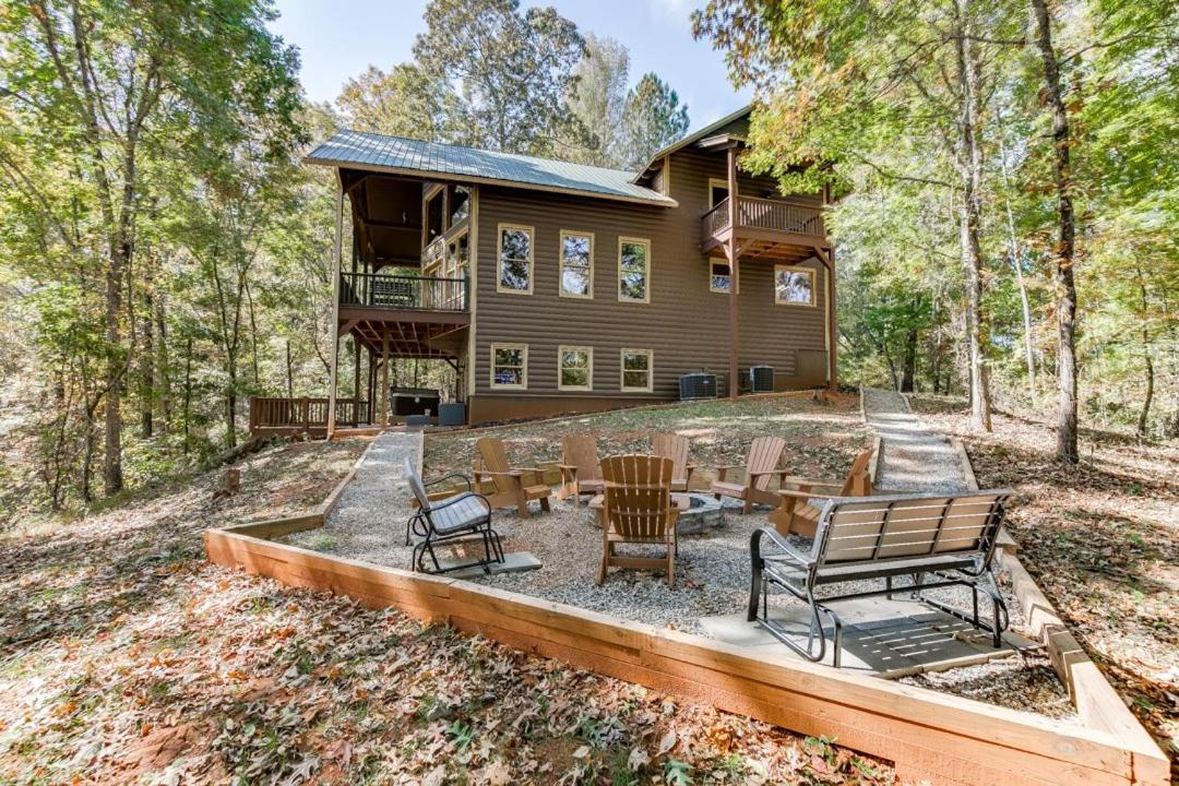 Deluxe Cabin For Groups Near Helen W Hot Tub Cornelia Exterior photo