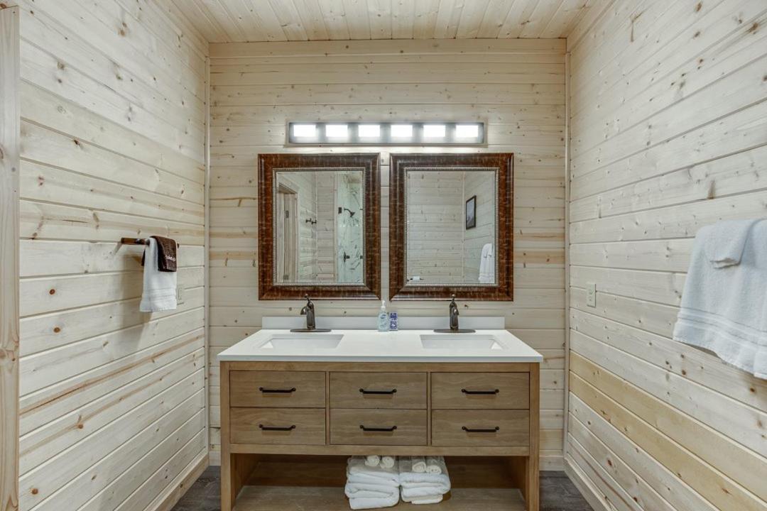 Deluxe Cabin For Groups Near Helen W Hot Tub Cornelia Exterior photo